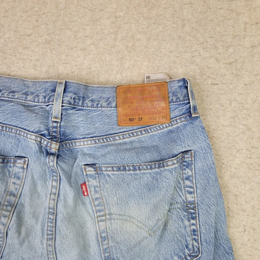 Levis Premium 501 ST Jeans Mens 32x25 Big E Button Fly Blue Light Wash Straight